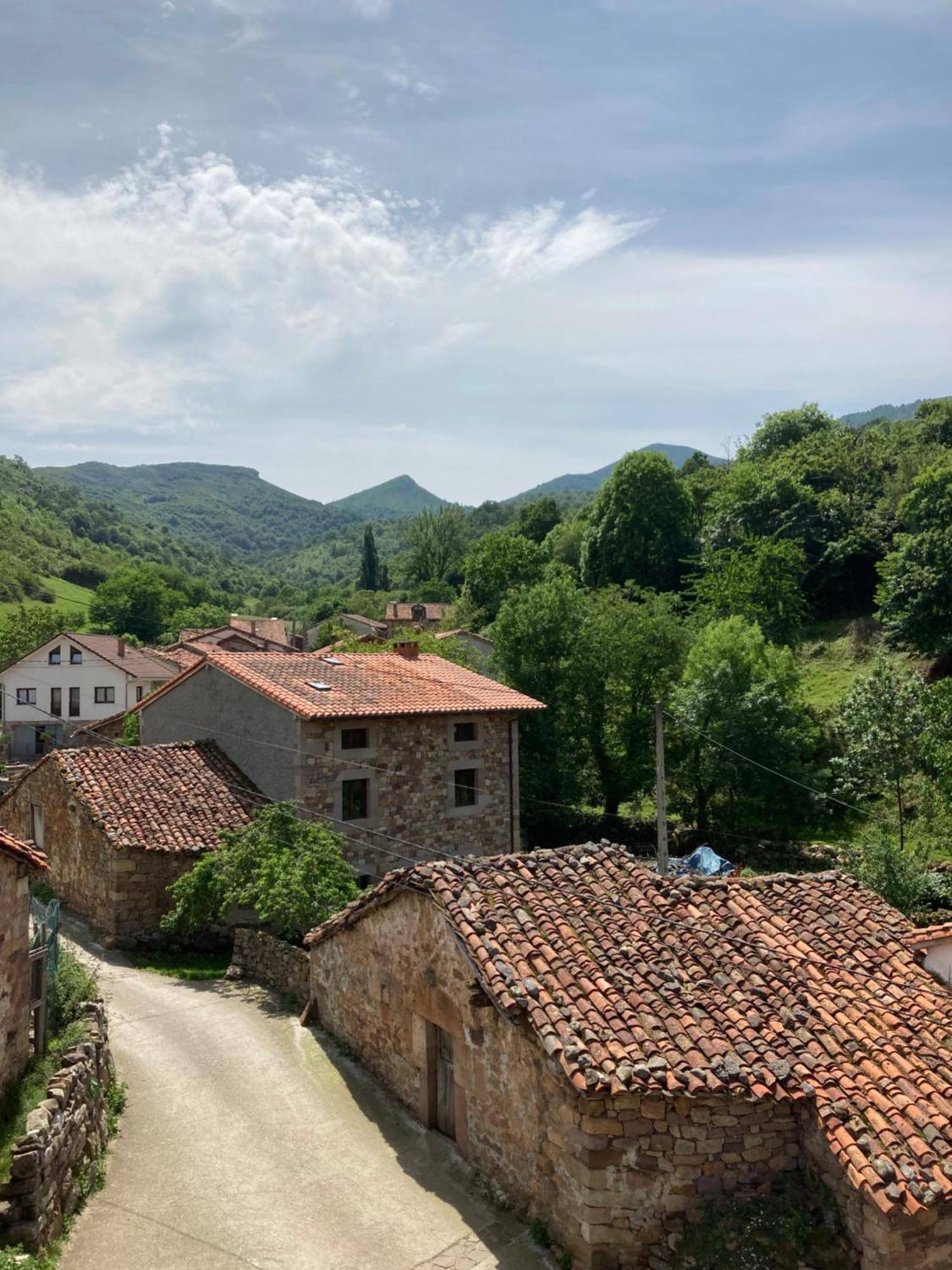 La Valuisilla, Hotel Rural Cicera 外观 照片