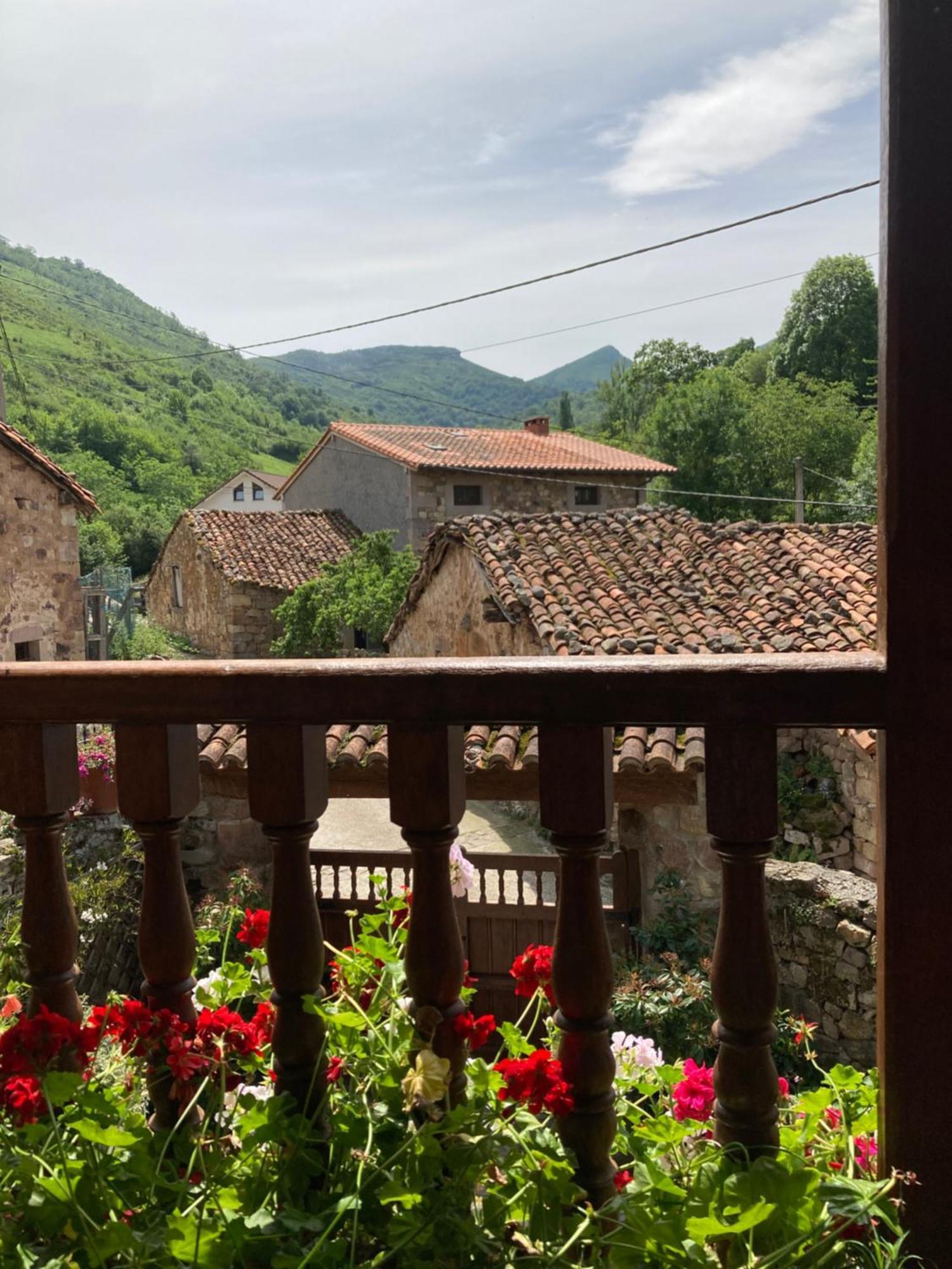 La Valuisilla, Hotel Rural Cicera 外观 照片