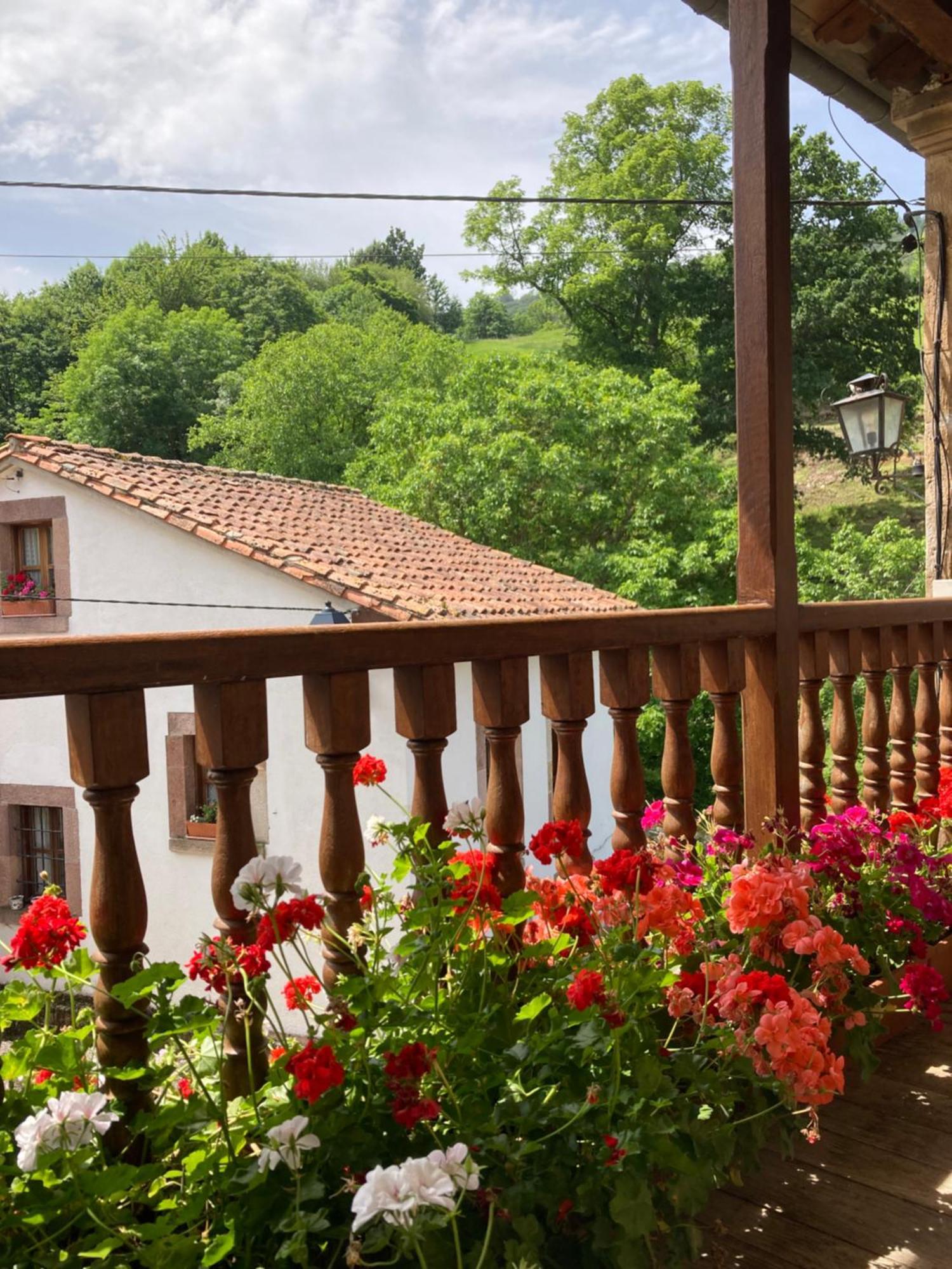 La Valuisilla, Hotel Rural Cicera 外观 照片